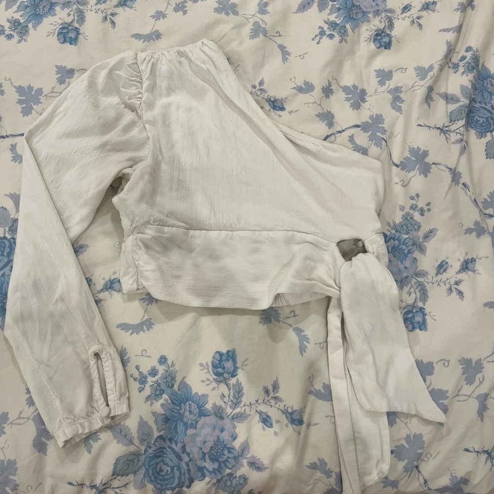 Free people one sleeve crop top